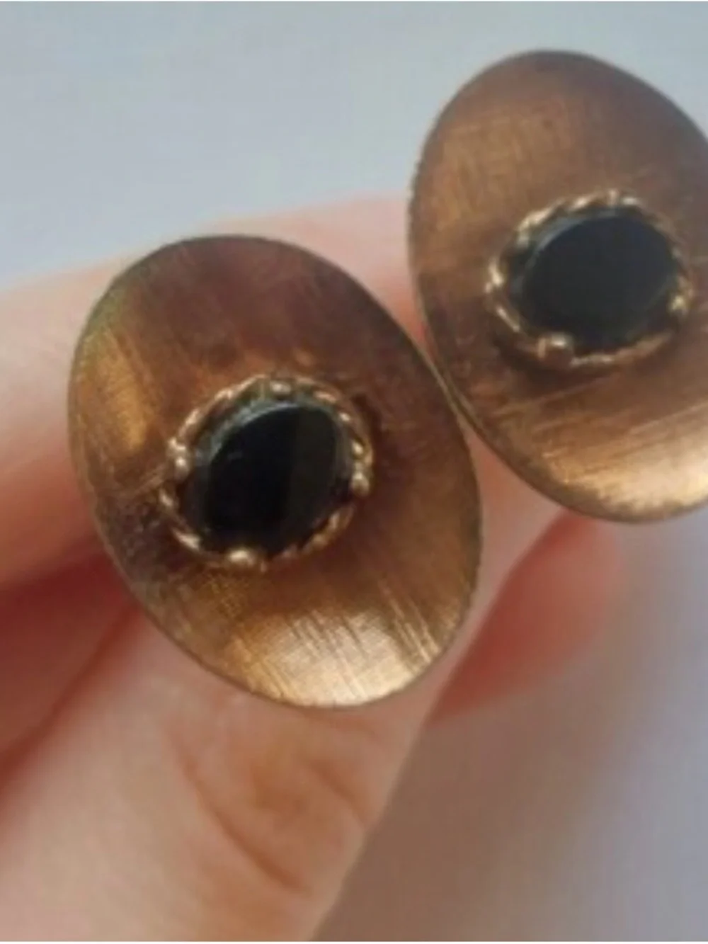 Vintage Brass/Copper Tone Oxnyx(?) Black Stone Oval Cuff Links